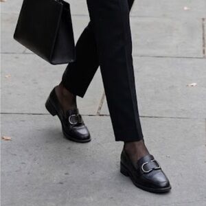 Naturalizer Paschal 8.5 wide Black Leather Loafers - like new!